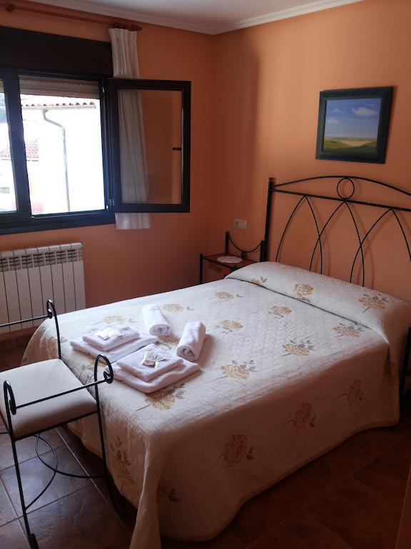 Hotel Casa Marivi Niembru Camera foto