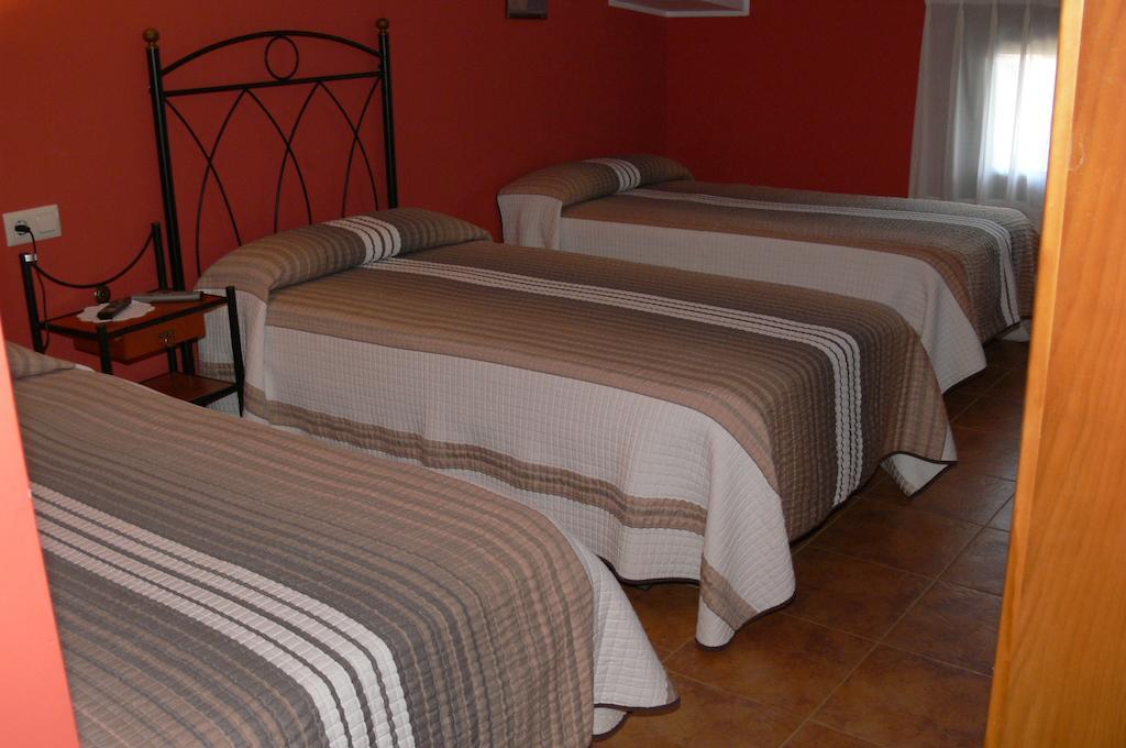 Hotel Casa Marivi Niembru Camera foto