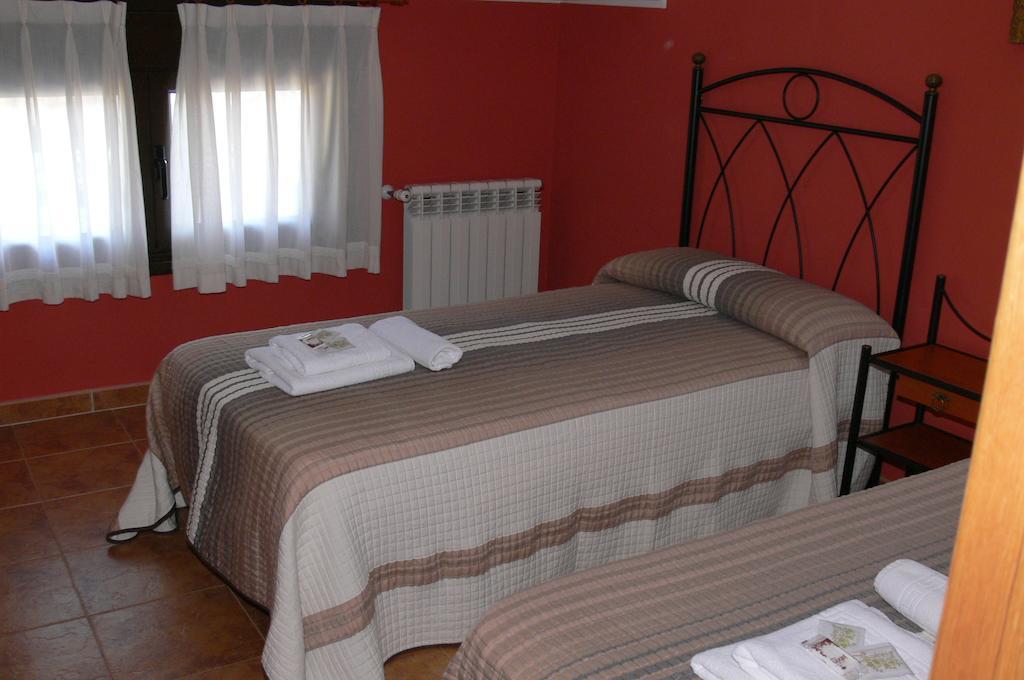 Hotel Casa Marivi Niembru Camera foto
